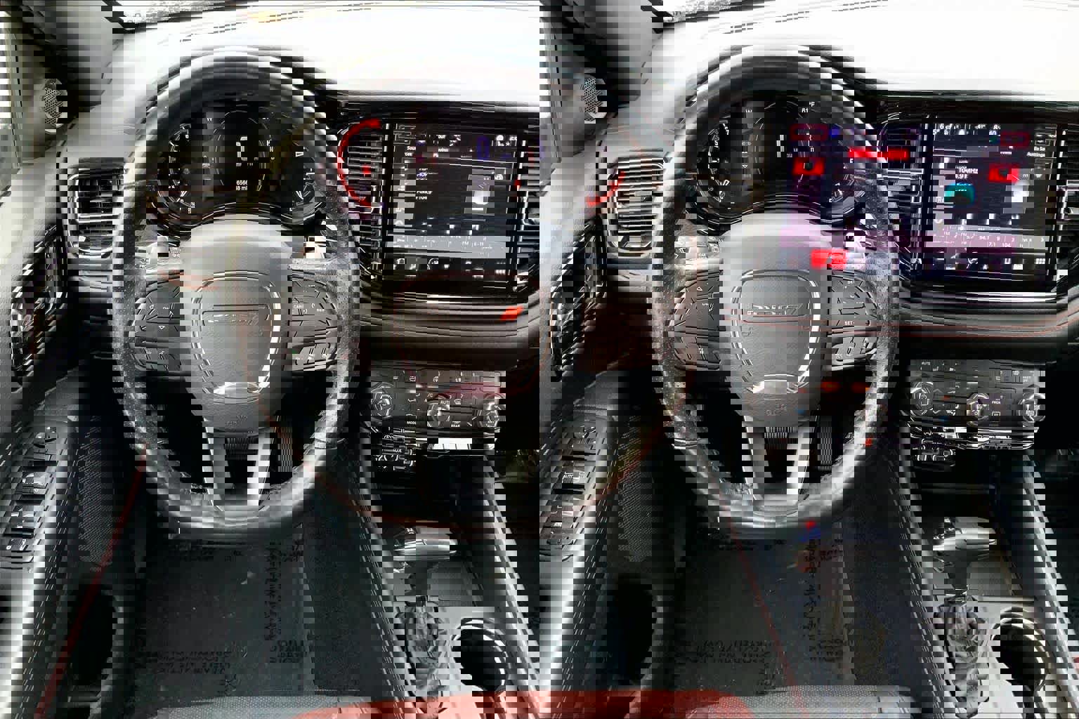 Used 2024 Dodge Durango GT image 7