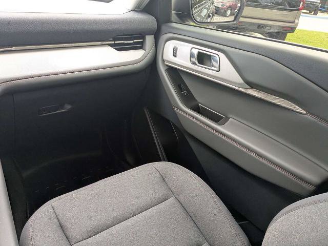 Certified 2026 Ford Explorer Active RWD image 18