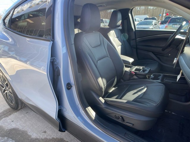 Certified 2025 Ford Mustang Mach-E Premium image 38