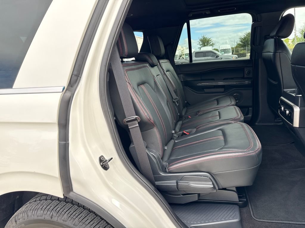 Certified 2023 Ford Expedition Limited image 32
