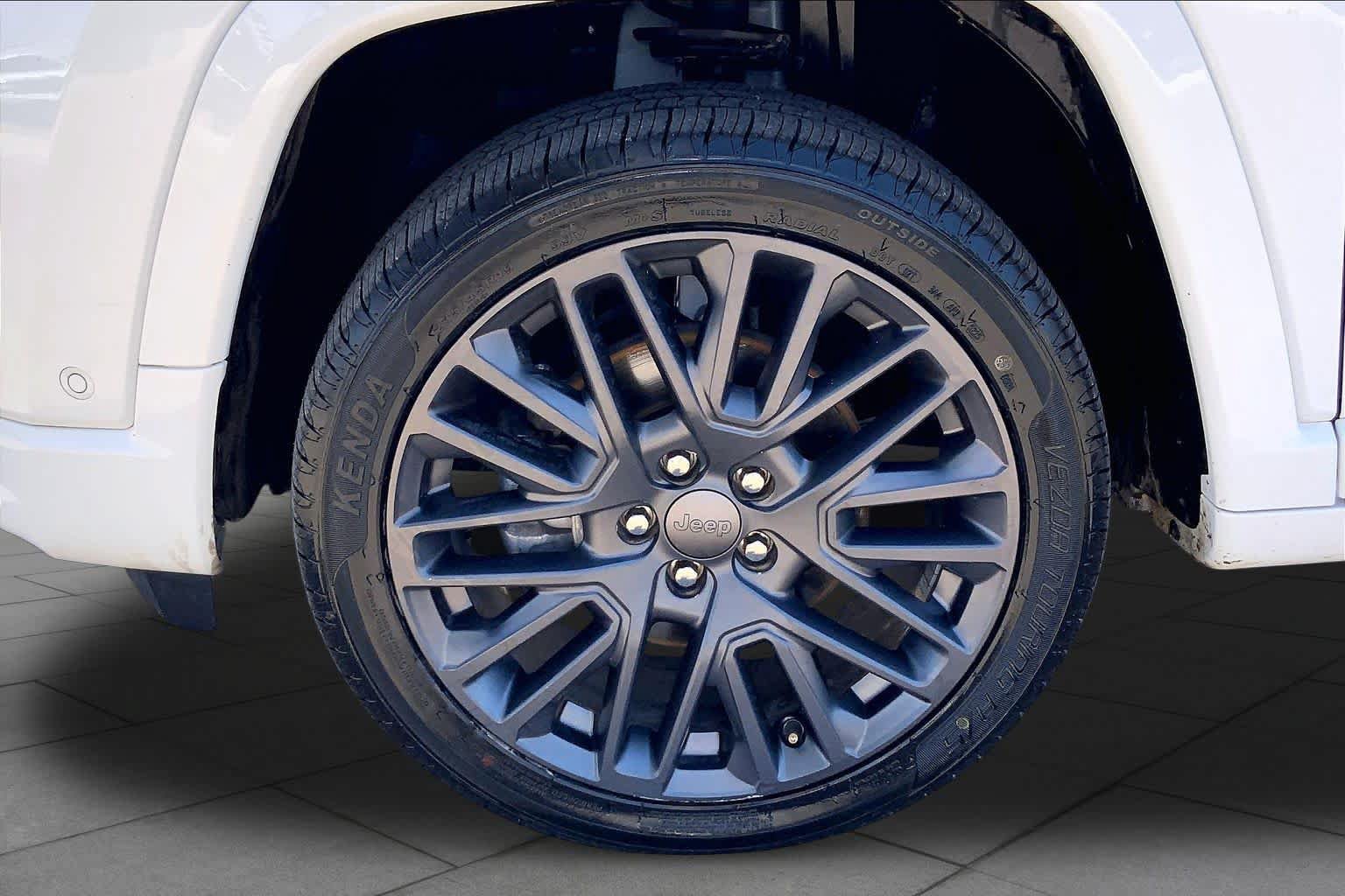 Used 2022 Jeep Compass High Altitude AWD/4WD image 11