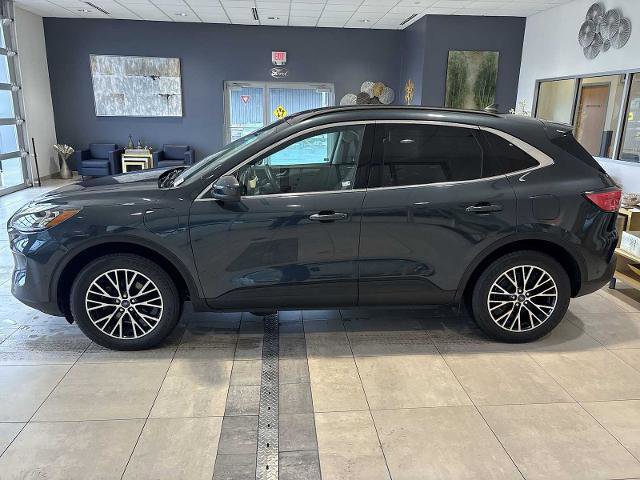 Certified 2022 Ford Escape Titanium w/ Titanium Premium Package image 2