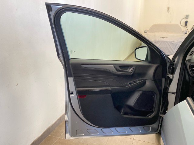 Certified 2023 Ford Escape Active AWD/4WD image 15