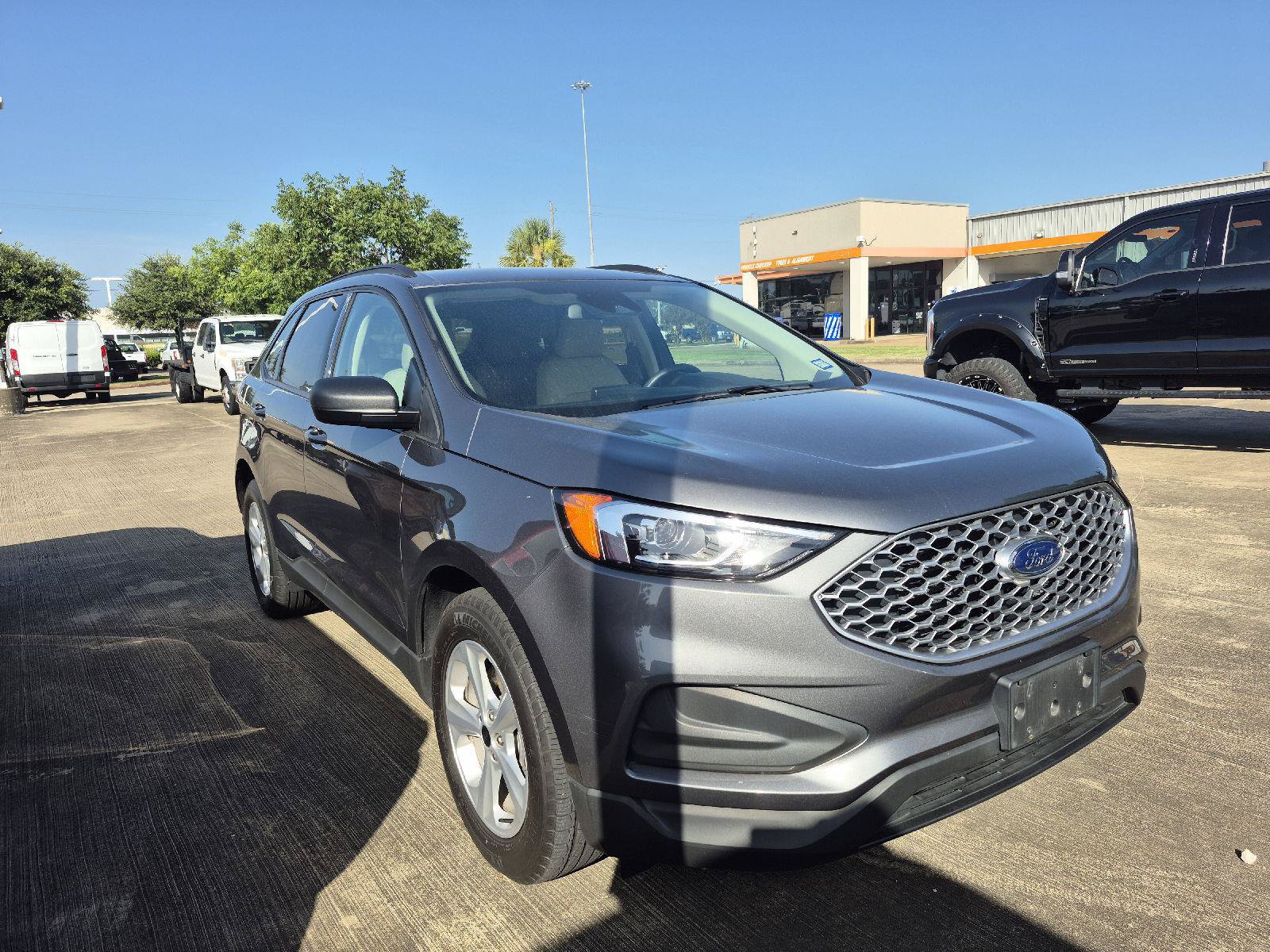 Certified 2024 Ford Edge SE AWD/4WD image 12