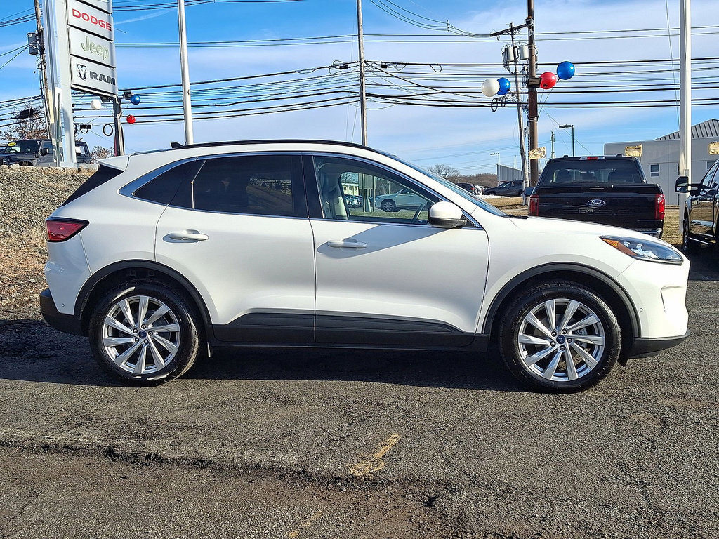 Certified 2022 Ford Escape Titanium w/ Titanium Elite Package image 10