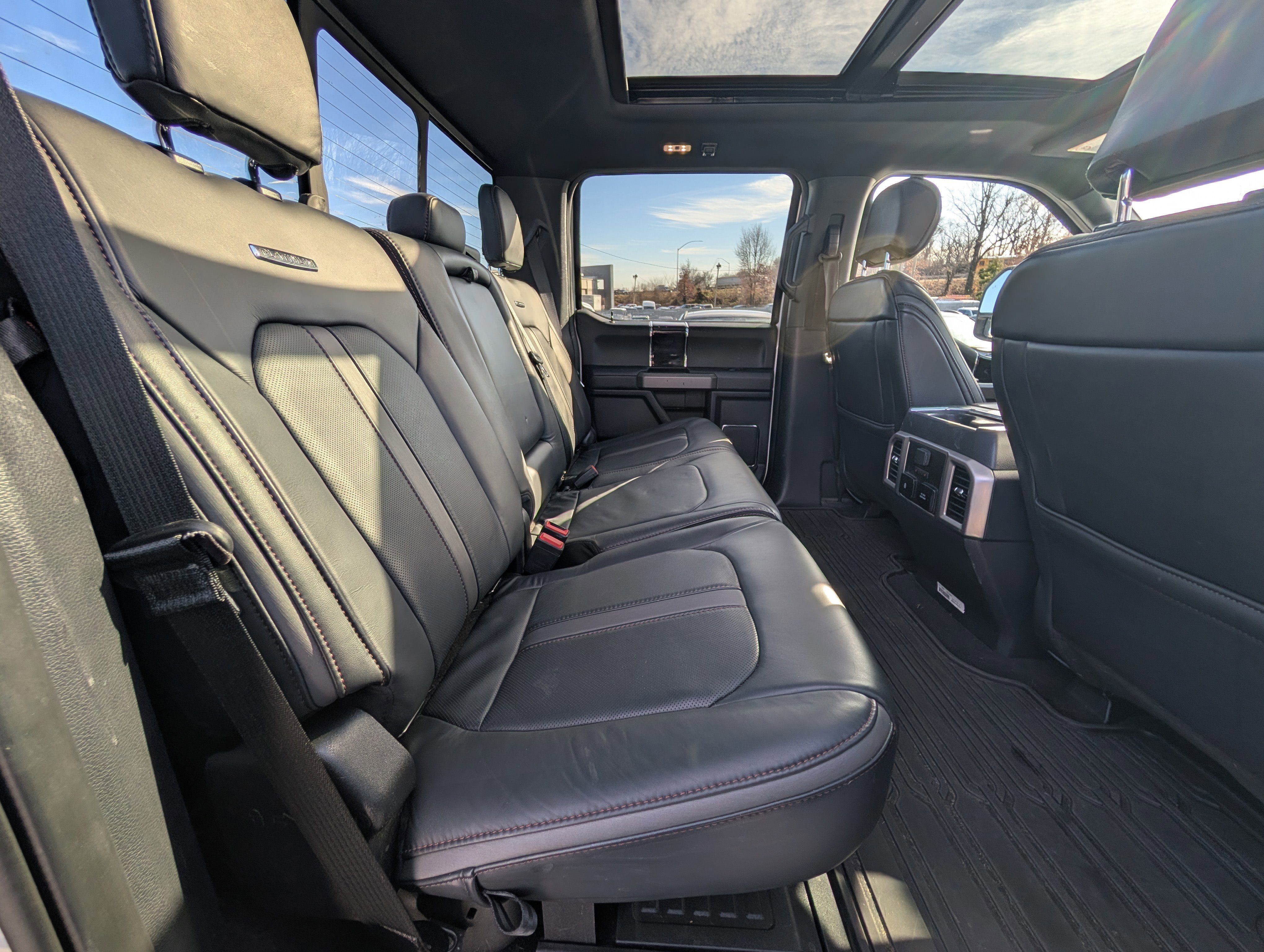 Certified 2022 Ford F350 Platinum image 13