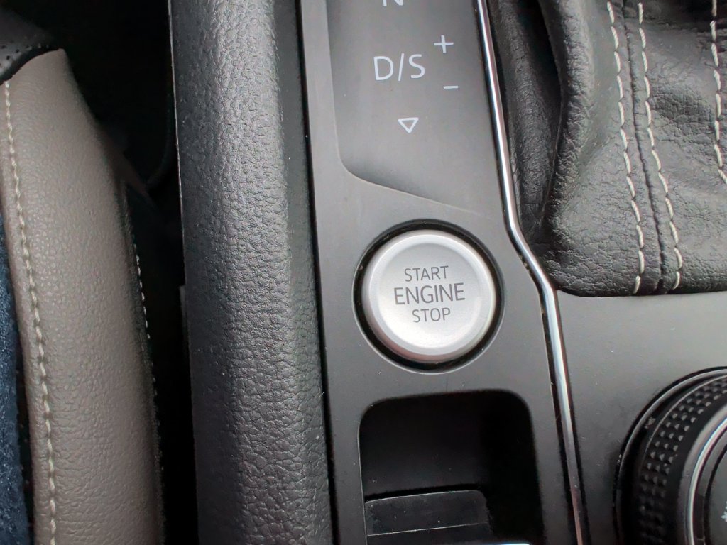 Used 2021 Volkswagen Atlas SEL Premium AWD/4WD image 24