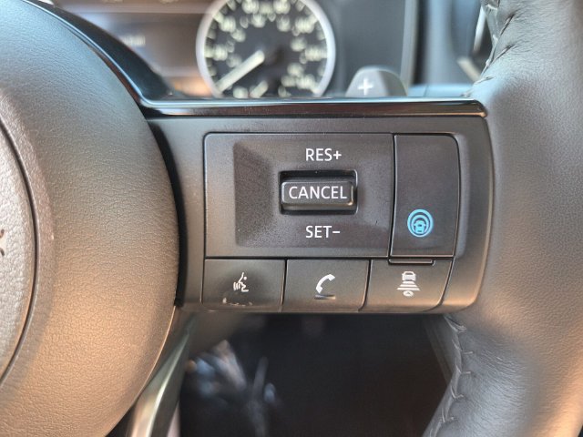 Used 2023 Nissan Rogue SL w/ SL Premium Package FWD image 29