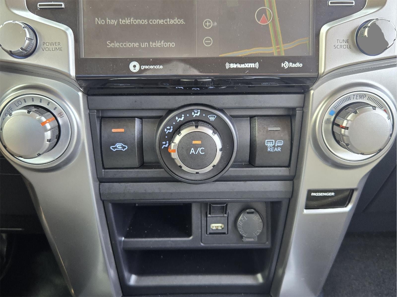 Used 2022 Toyota 4Runner SR5 Premium w/ Moonroof Package AWD/4WD image 17