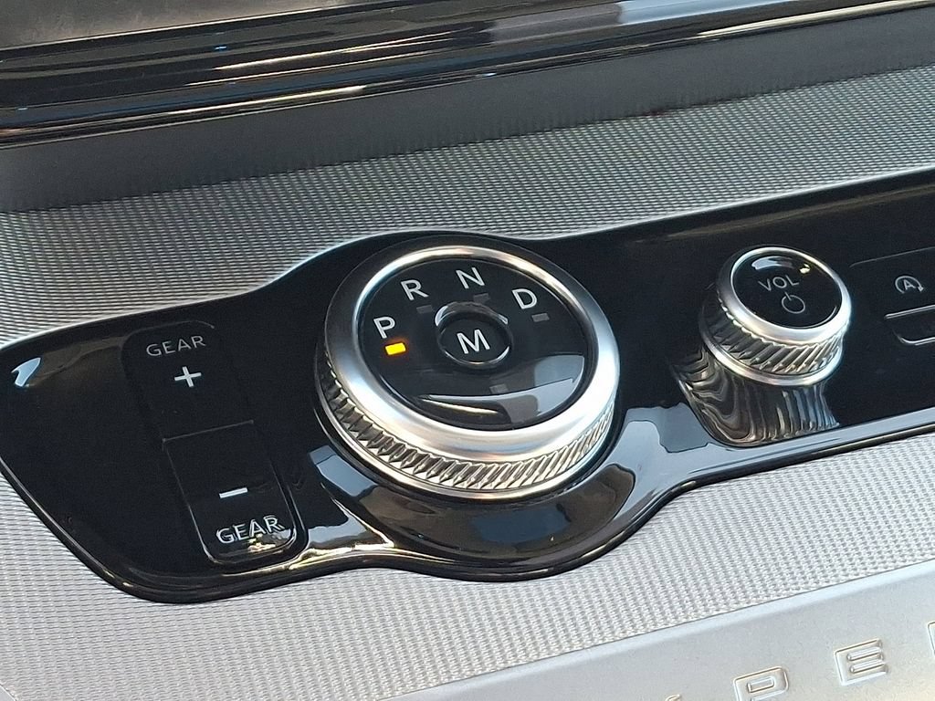 Certified 2025 Ford Expedition Active AWD/4WD image 17