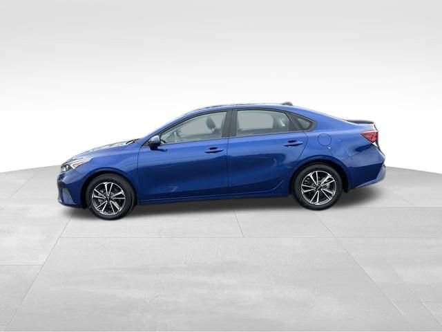 Used 2024 Kia Forte LXS w/ LXS Technology Package image 2