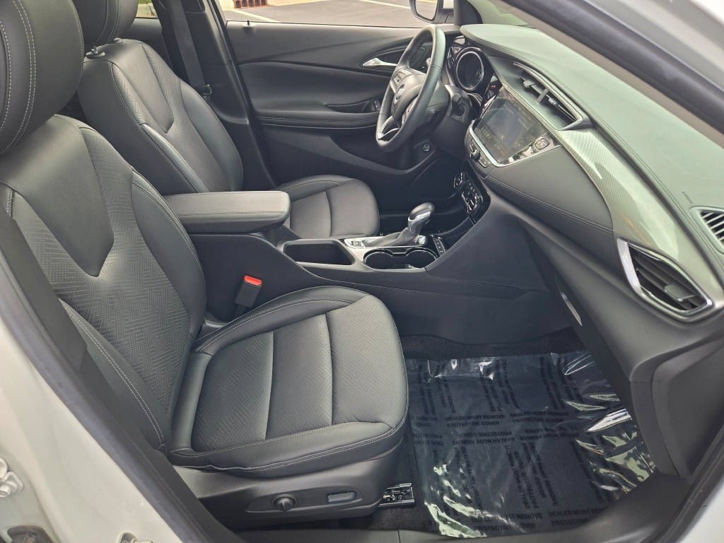 Used 2023 Buick Encore GX Essence w/ Experience Buick Package AWD/4WD image 7