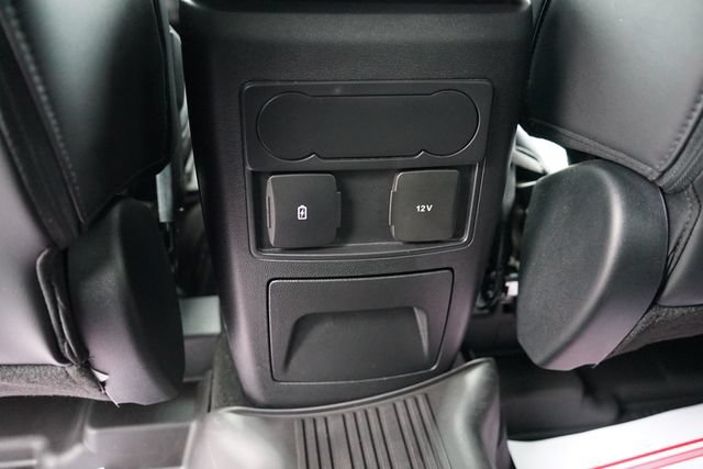 Certified 2024 Ford Explorer XLT w/ Equipment Group 202A AWD/4WD image 10