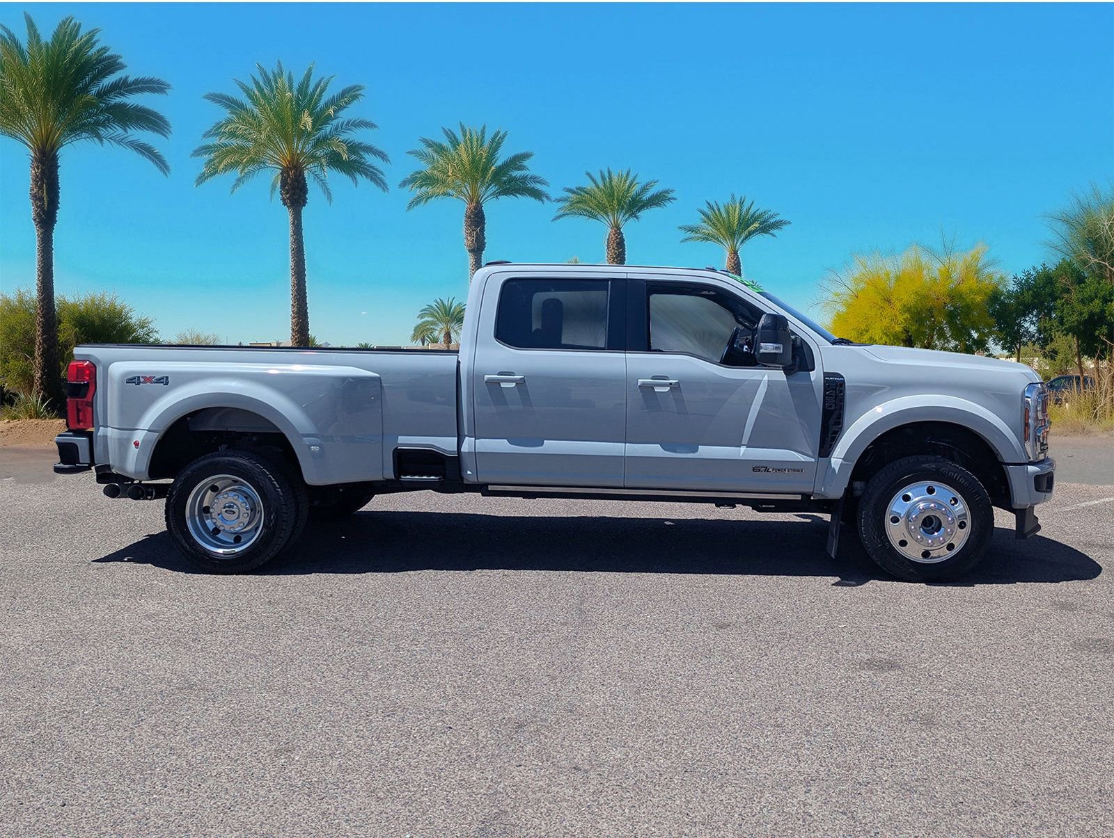 Certified 2025 Ford F450 Platinum AWD/4WD image 7