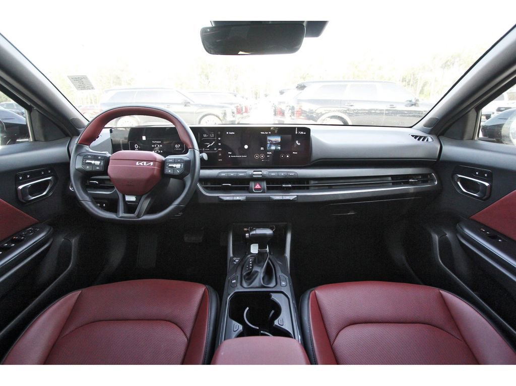Used 2025 Kia K4 GT-Line w/ GT-Line Premium Package FWD image 12