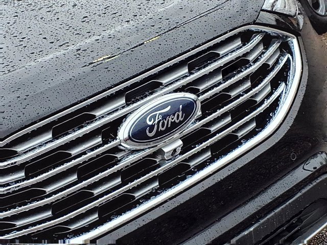 Certified 2024 Ford Edge Titanium w/ Equipment Group 301A image 33