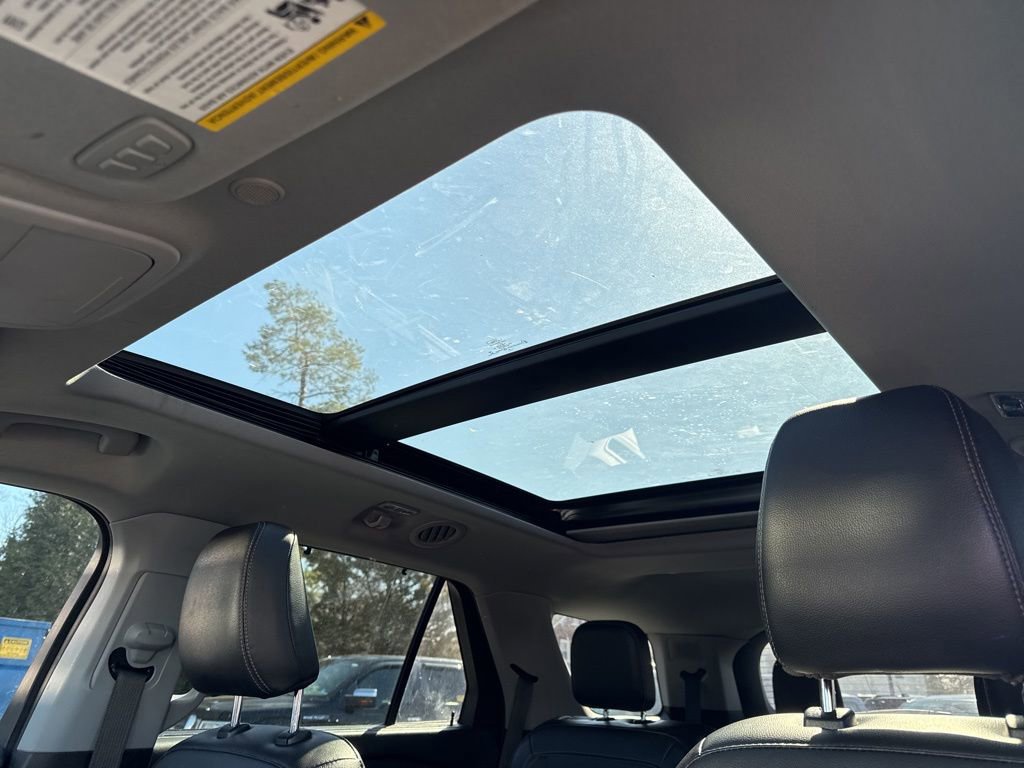 Certified 2022 Ford Explorer Limited w/ Equipment Group 301A image 11