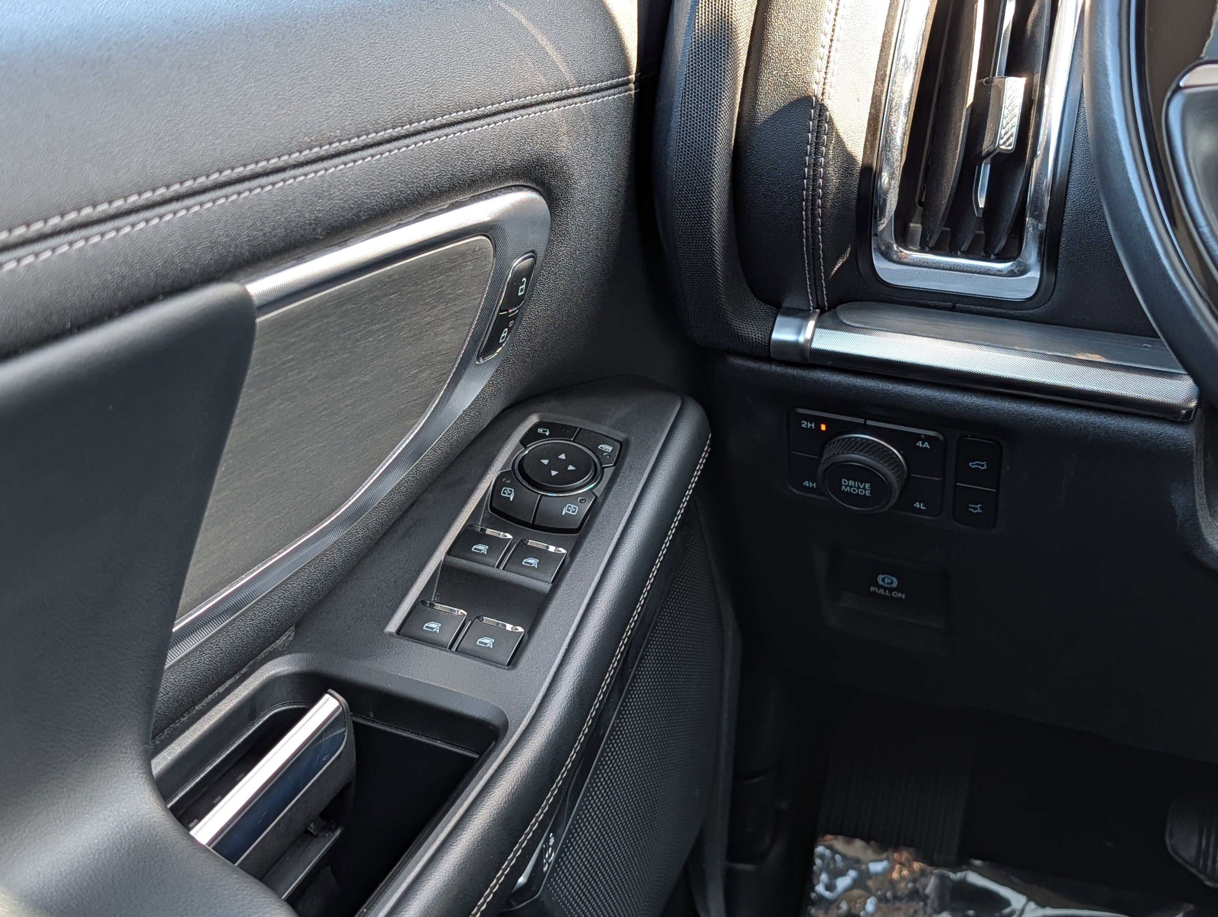 Certified 2025 Ford Expedition Max Platinum AWD/4WD image 28