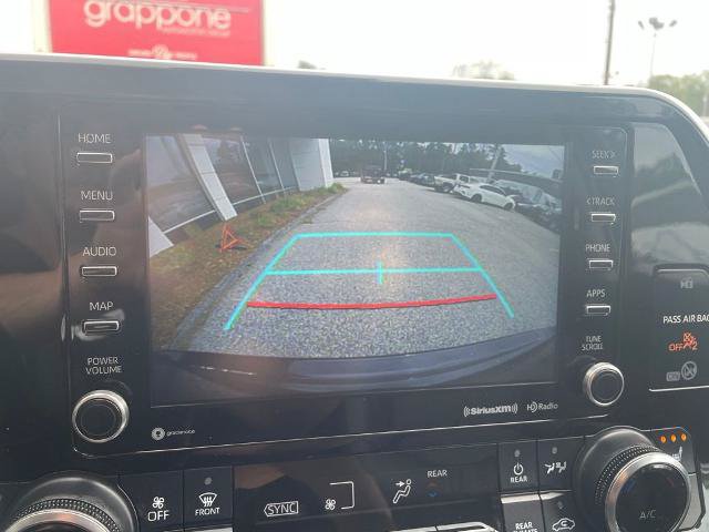Used 2022 Toyota Highlander XLE AWD/4WD image 33