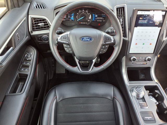 Certified 2024 Ford Edge ST-Line AWD/4WD image 6