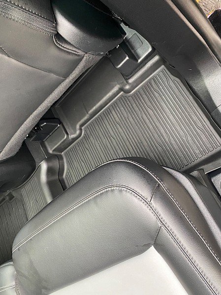 Certified 2022 Ford Explorer XLT w/ Equipment Group 202A image 43