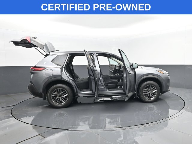 Used 2023 Nissan Rogue S AWD/4WD image 27