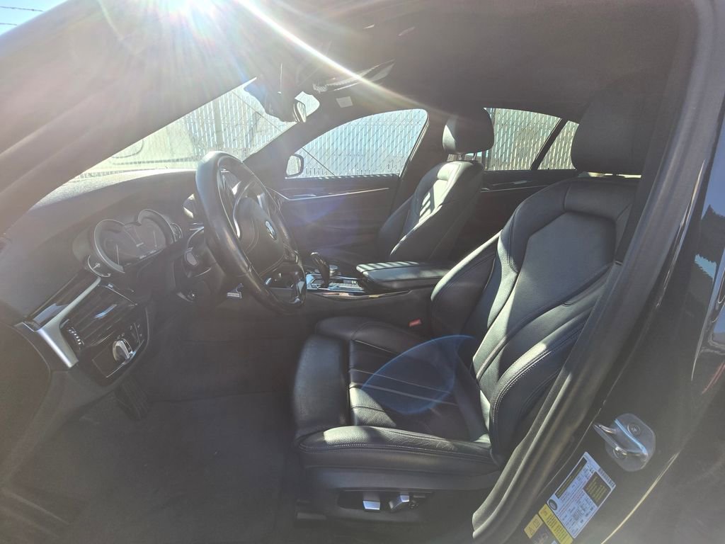 Used 2019 BMW 530e w/ Convenience Package image 63