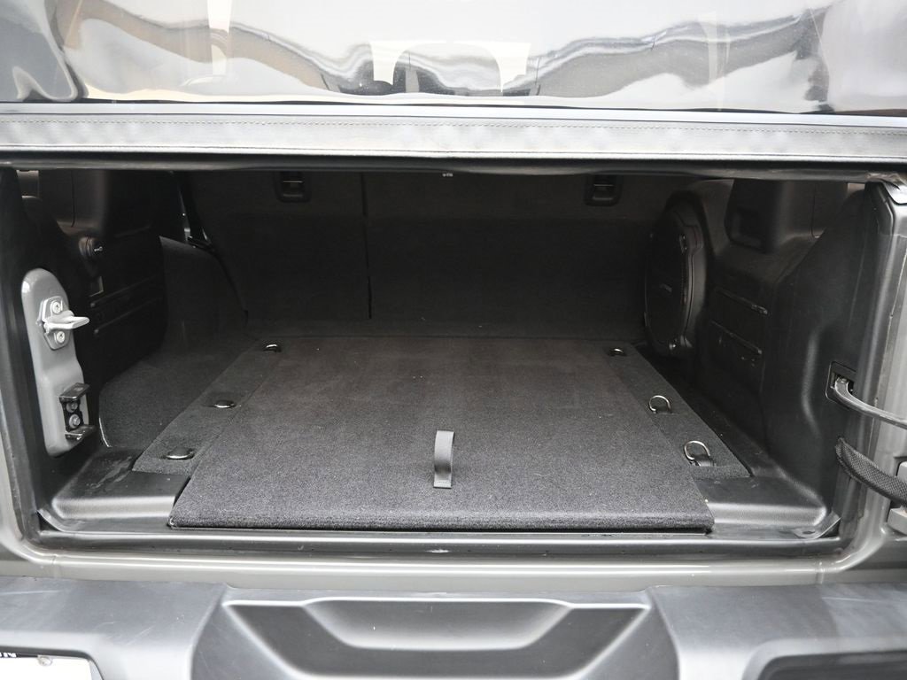 Used 2023 Jeep Wrangler Unlimited Rubicon w/ Cold Weather Group image 23