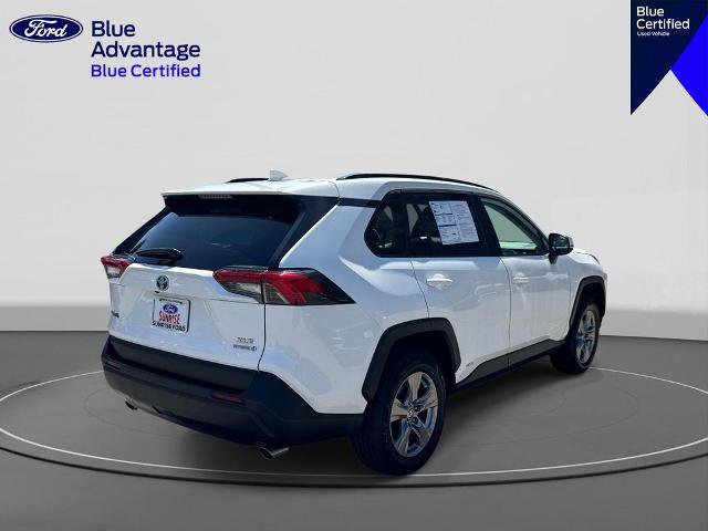 Used 2022 Toyota RAV4 XLE w/ Convenience Package AWD/4WD image 5