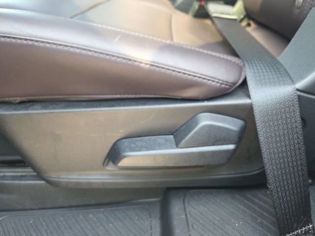 Certified 2025 Ford Explorer Platinum w/ LUX Leather Package AWD/4WD image 21