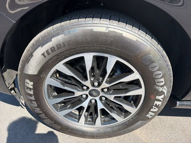 Certified 2025 Ford Expedition Max Platinum AWD/4WD image 11