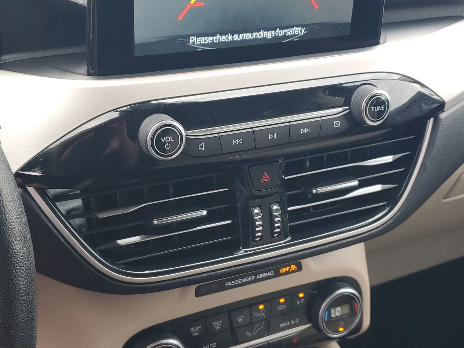 Certified 2020 Ford Escape SEL FWD image 26