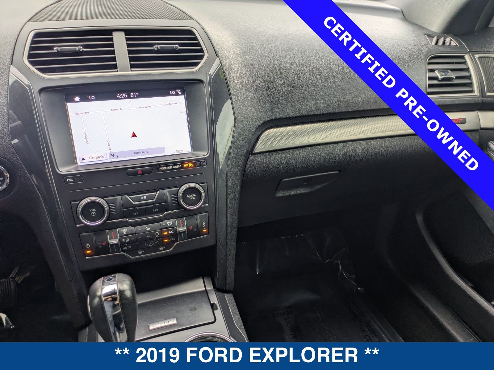 Certified 2019 Ford Explorer XLT w/ Equipment Group 202A FWD image 31