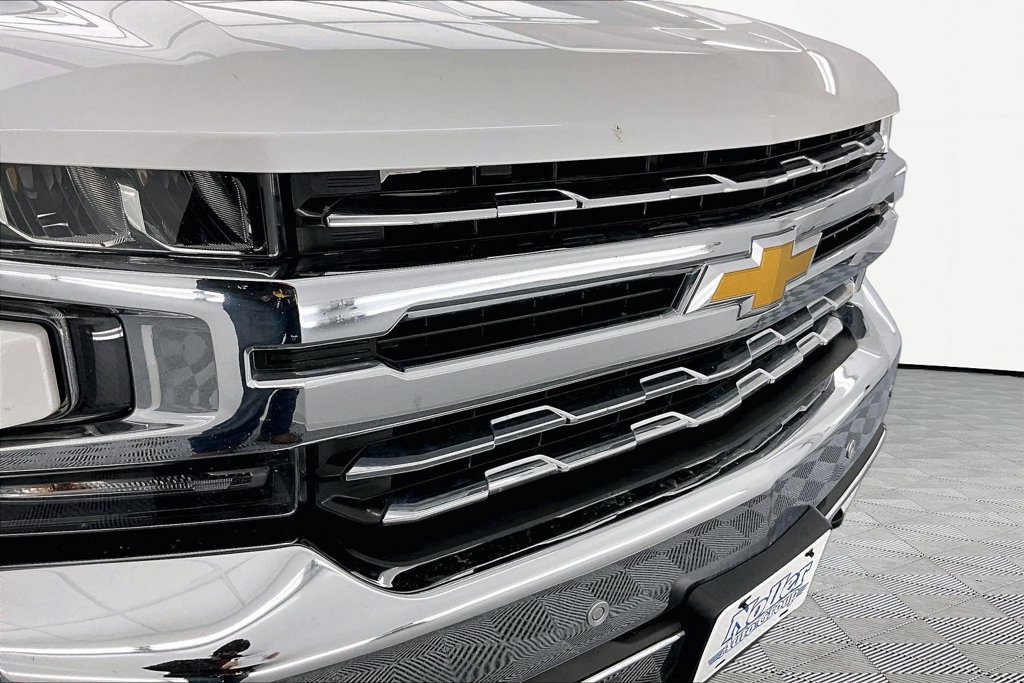 Used 2021 Chevrolet Silverado 1500 LTZ w/ Z71 Off-Road Package AWD/4WD image 29