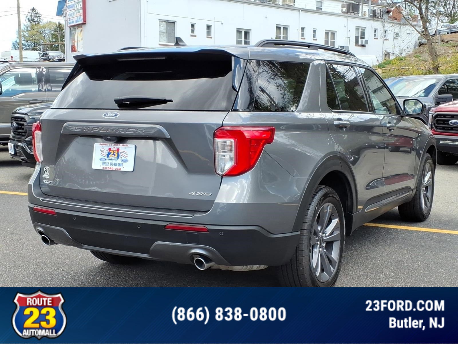 Certified 2024 Ford Explorer XLT w/ Equipment Group 202A AWD/4WD image 5