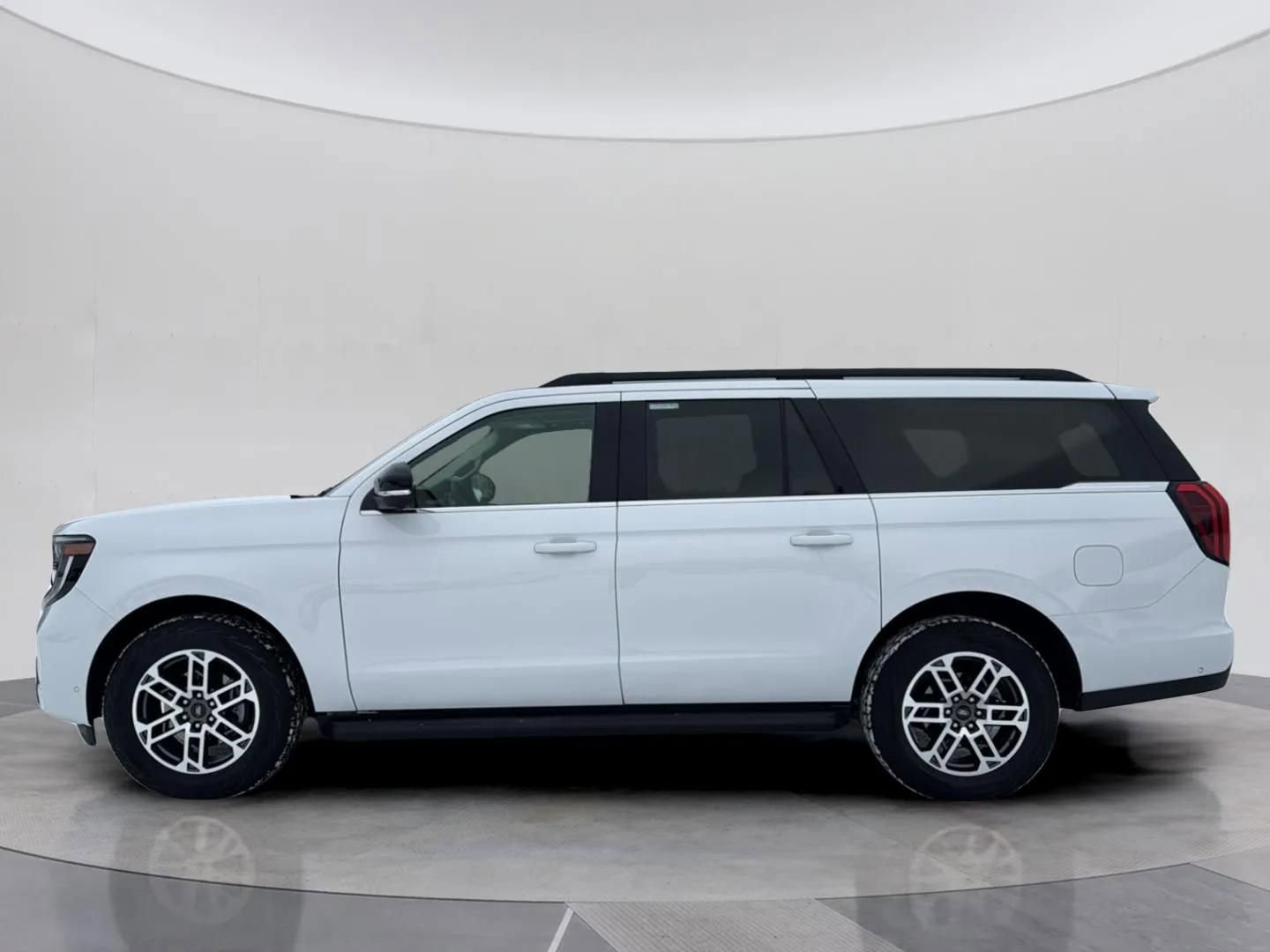 Certified 2025 Ford Expedition Max Active image 2