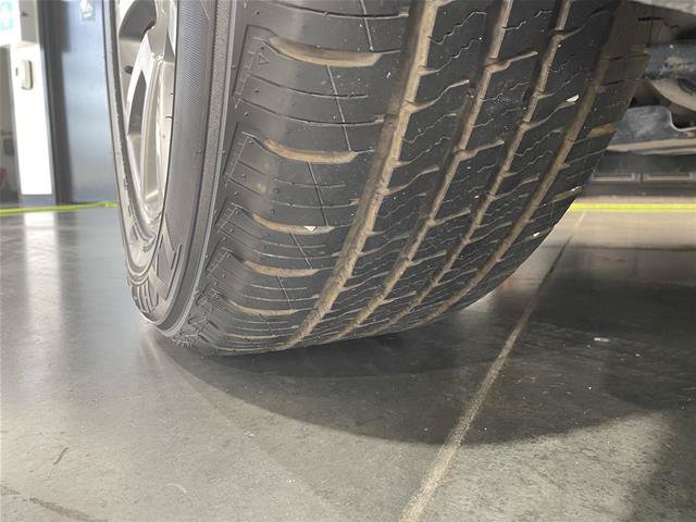 Used 2018 GMC Yukon Denali AWD/4WD image 11
