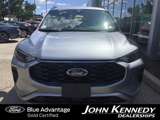 Certified 2024 Ford Escape ST-Line AWD/4WD image 7