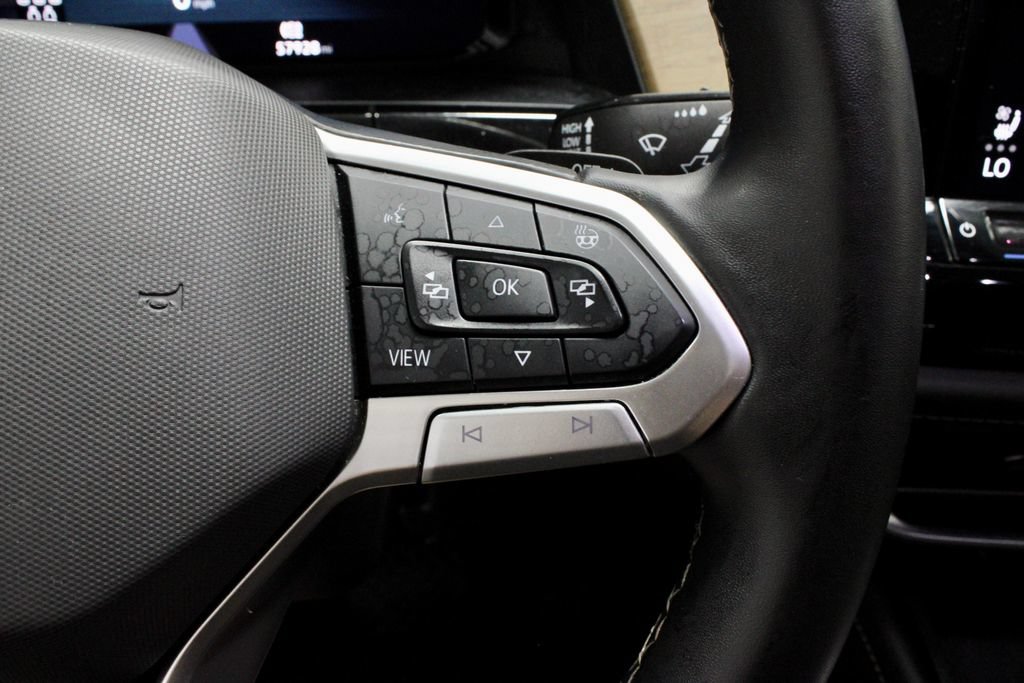 Used 2024 Volkswagen Atlas SE AWD/4WD image 29