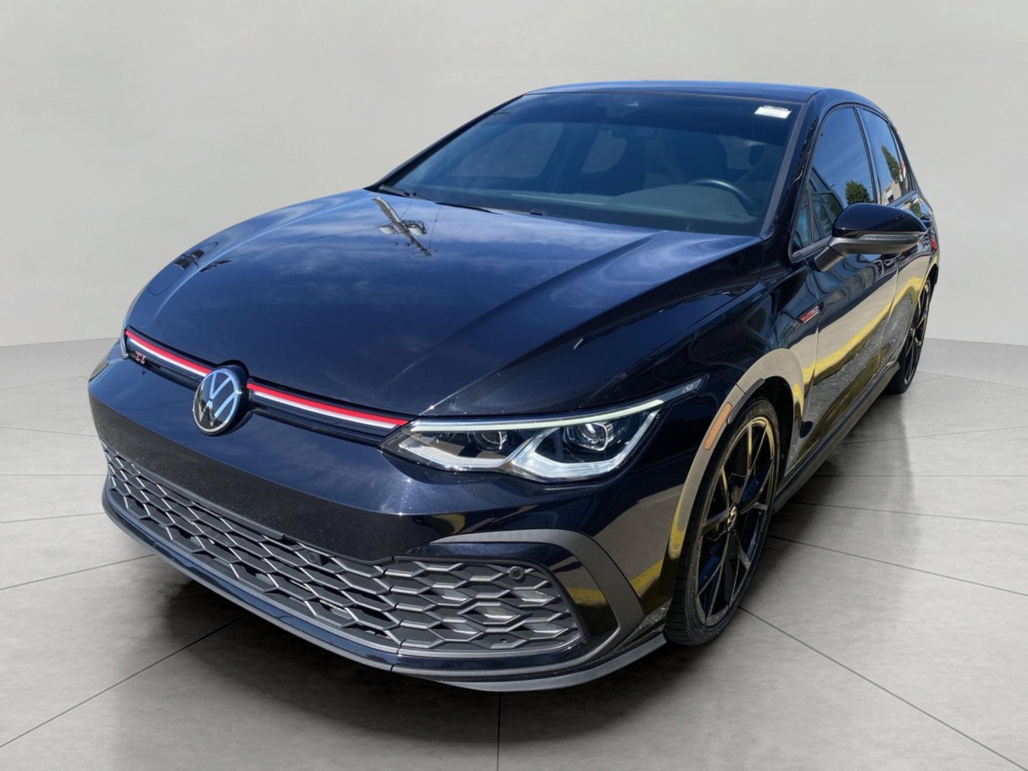 Used 2024 Volkswagen GTI SE FWD image 3