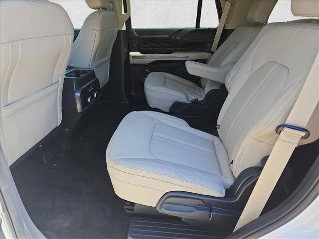 Certified 2023 Ford Expedition Platinum image 20