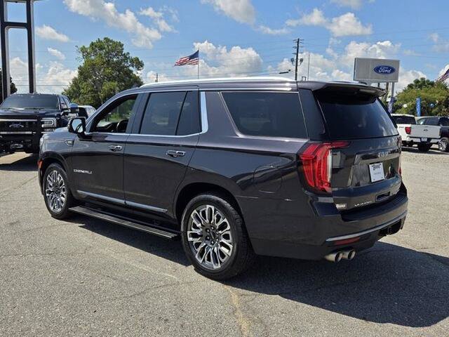 Used 2023 GMC Yukon Denali Ultimate AWD/4WD image 10