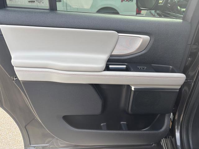 Certified 2025 Ford Expedition Max Active AWD/4WD image 31