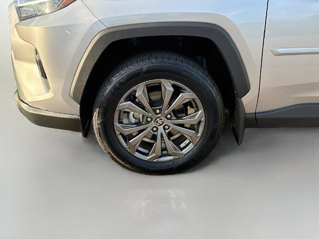 Used 2023 Toyota RAV4 XLE Premium AWD/4WD image 23