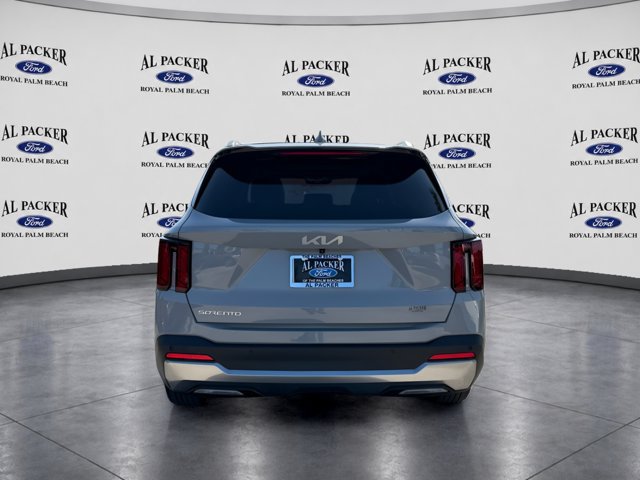 Used 2024 Kia Sorento S w/ Panoramic Sunroof Package FWD image 10