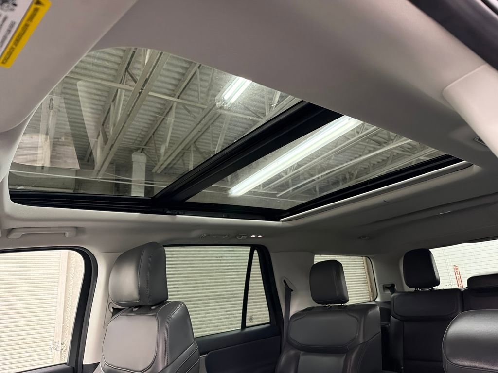 Certified 2025 Ford Expedition Active image 14