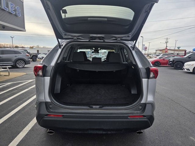 Used 2024 Toyota RAV4 XLE image 28