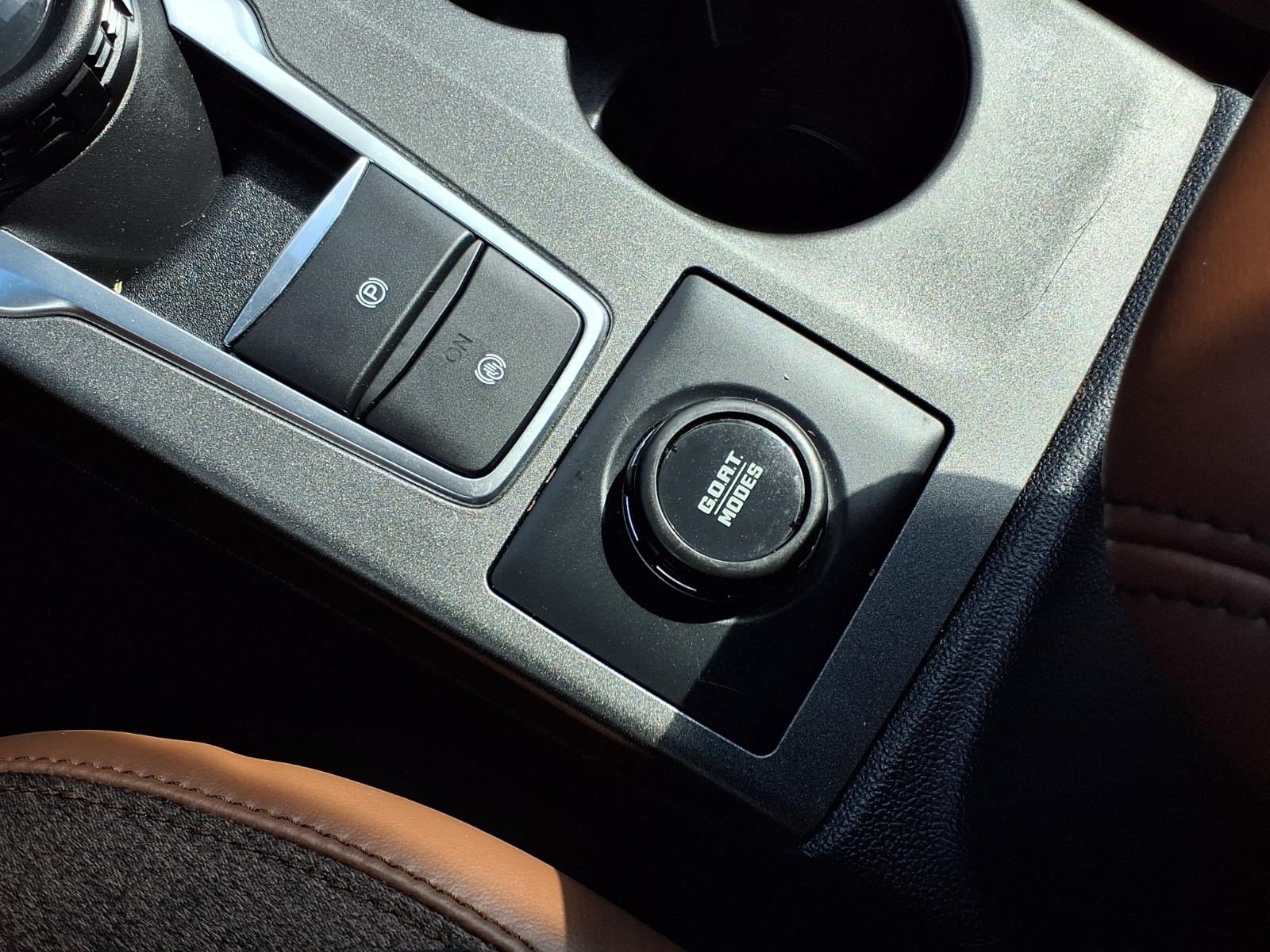 Certified 2025 Ford Bronco Sport Outer Banks w/ Outer Banks Tech Package+ AWD/4WD image 21