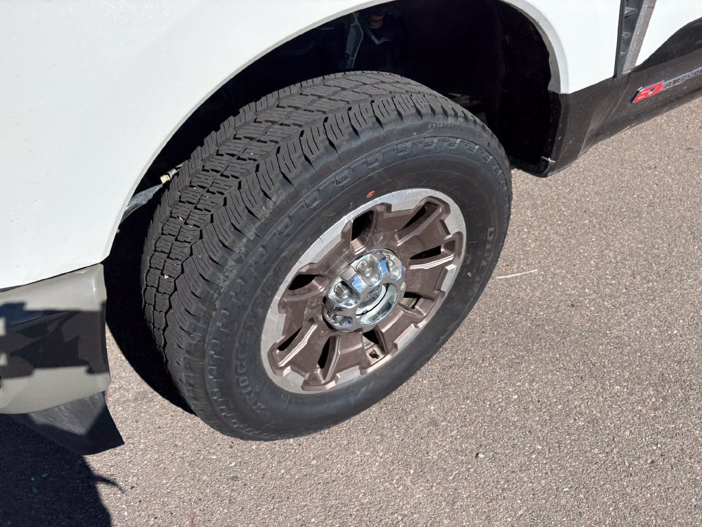 Certified 2025 Ford F250 King Ranch AWD/4WD image 17