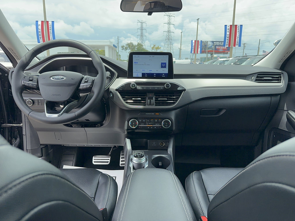 Certified 2022 Ford Escape SEL AWD/4WD image 29